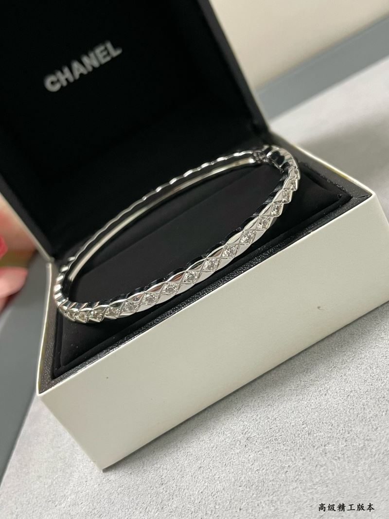 Ch**el bracelets